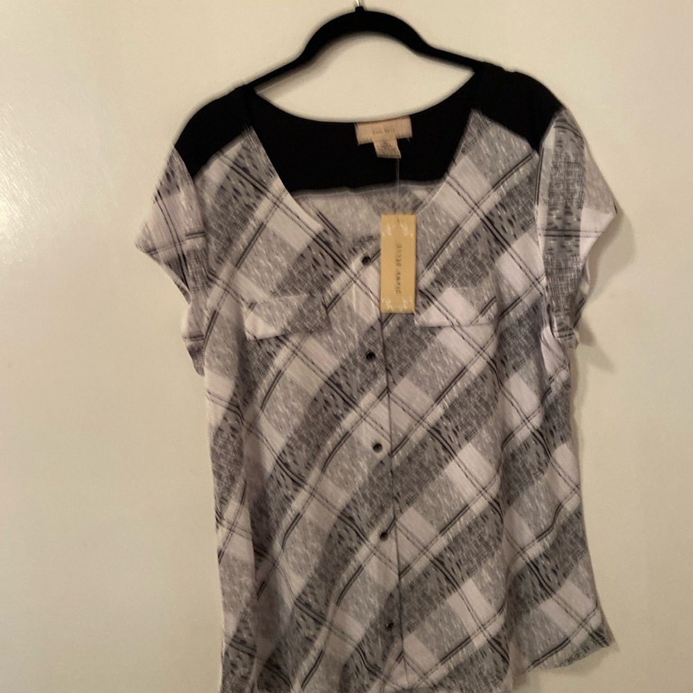 Black and white blouse